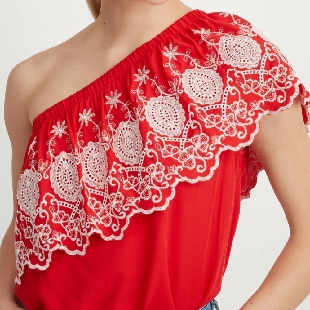 ! Maette Stella & Dot Hannah One Shoulder Top